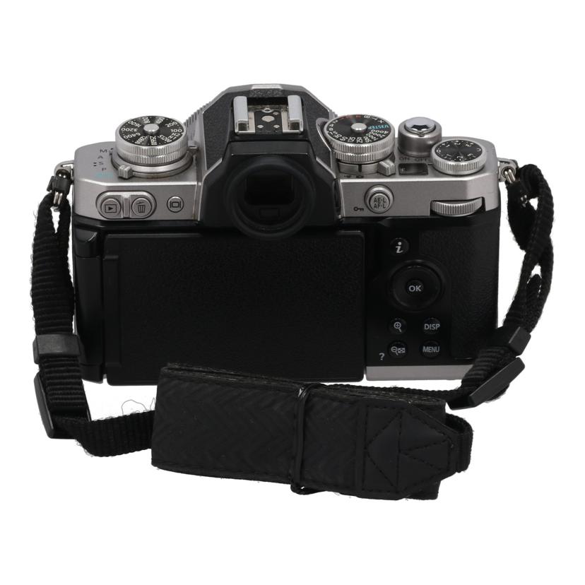 Nikon ニコン/ミラーレス一眼キット/Zfc/Zfcレンズキット//2014870/ABランク/40