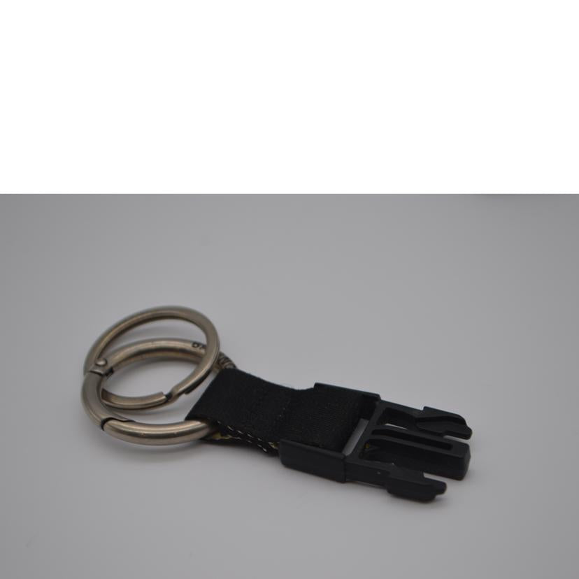 BALENCIAGA バレンシアガ/ロゴネックストラップ/ブラック/674507//Aランク/89