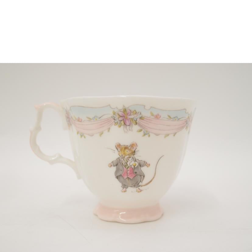 ROYAL DOULTON ロイヤルドルトン/ブランブリーヘッジ ウェディング カップ&ソーサー/食器/インテリア/BRAMBLY HEDGE THE WEDDING//SAランク/69