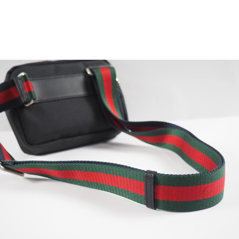 GUCCI/エンブロイダリ タイガー ボディバッグ/523323//213***/ABランク/79