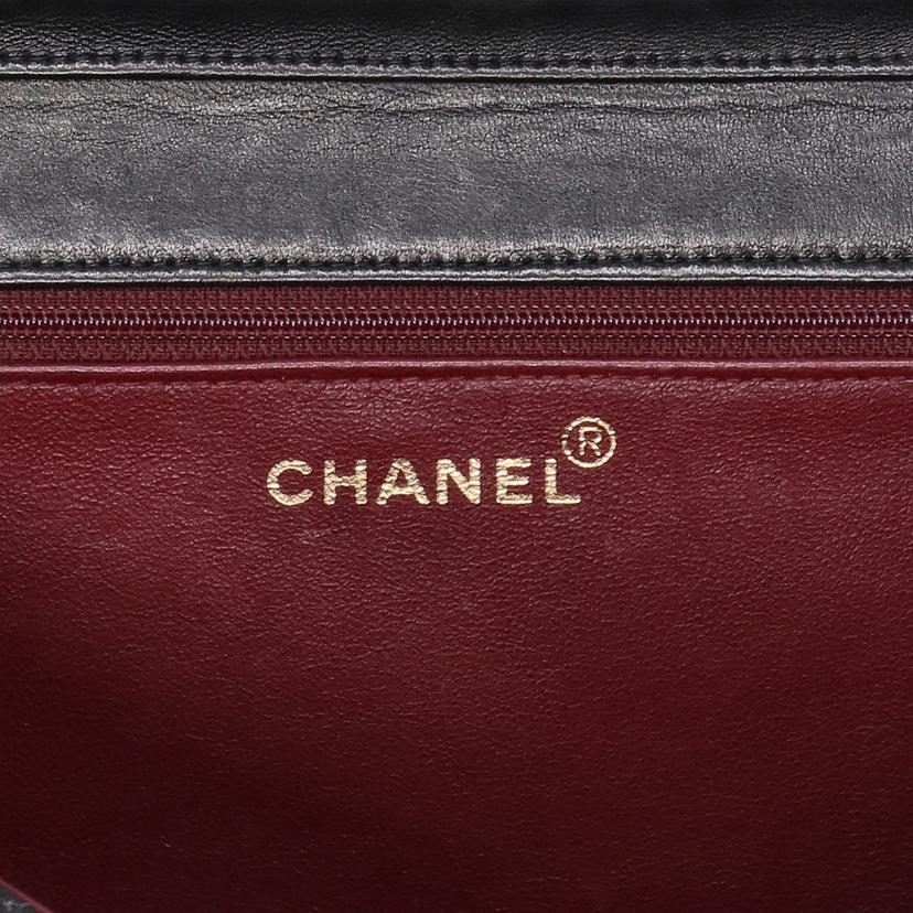 CHANEL シャネル/マトラッセラムスキンプッシュロックチェーンショルダー//334****/Aランク/75