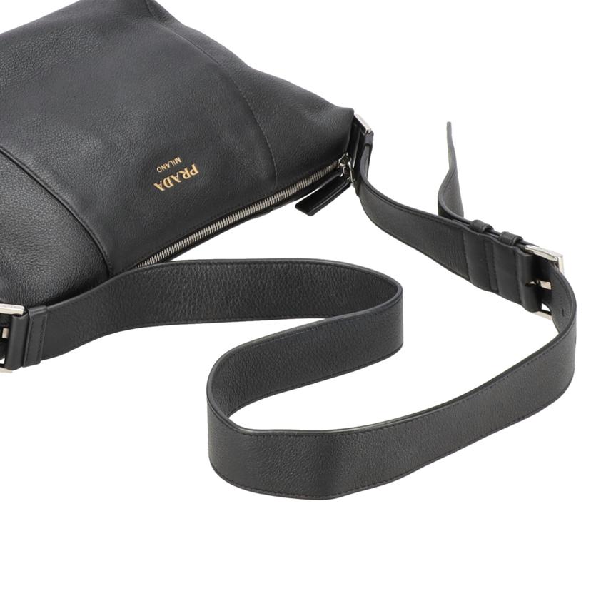 PRADA プラダ/エンボスロゴレザーショルダーバッグ/2VH178//Aランク/91