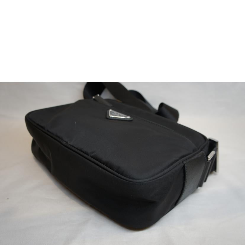 PRADA プラダ/Re-Nylon リナイロンショルダーバッグブラック/1BC167B//31/**/SAランク/92