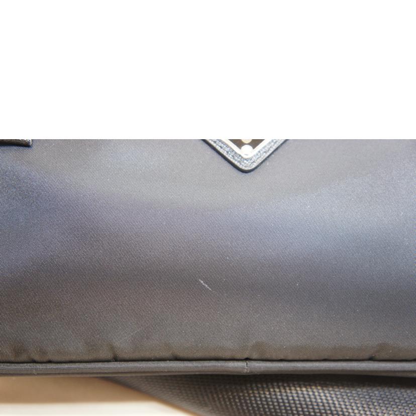 PRADA プラダ/Re-Nylon リナイロンショルダーバッグブラック/1BC167B//31/**/SAランク/92