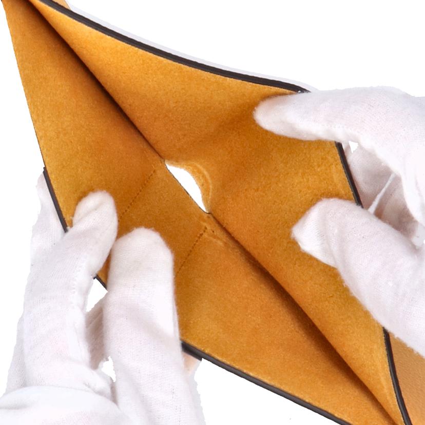 GUCCI グッチ/エンボスロゴコインウォレット/マスタード/658681//537***/SAランク/91