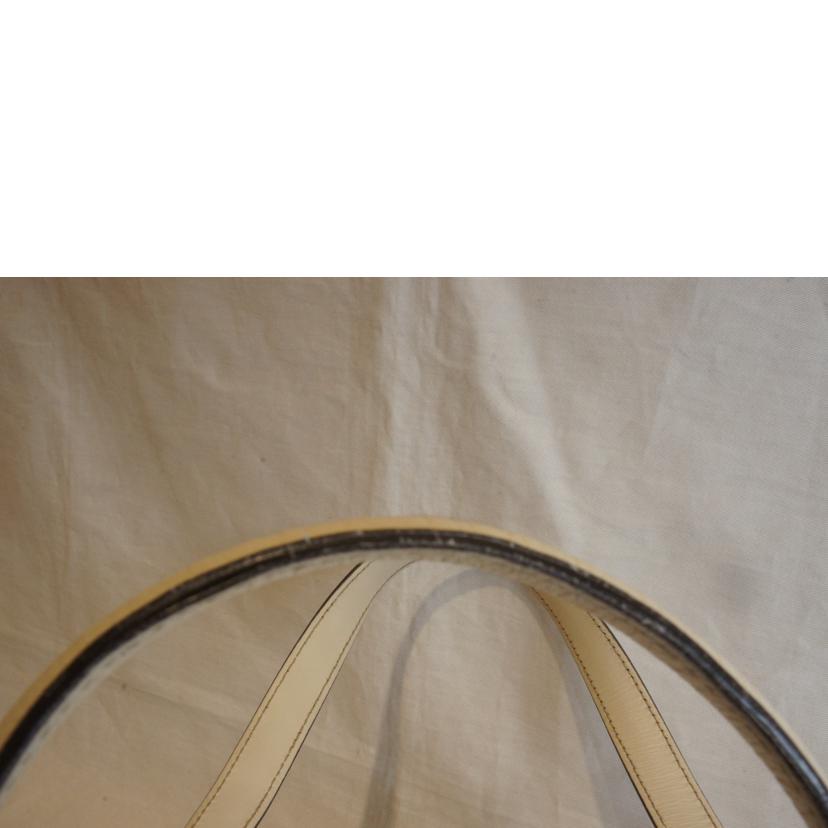 GUCCI グッチ/インターロッキングGレザーミニボストンホワイト/170009//001***/Aランク/92