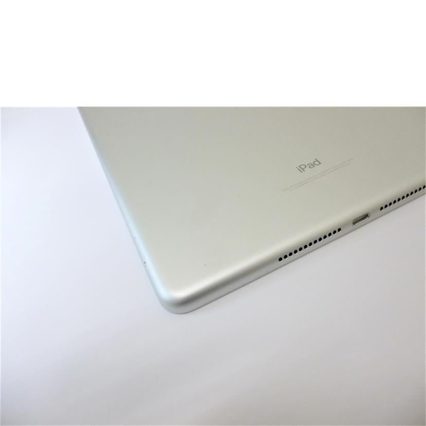 Apple/docomo アップル/ドコモ/iPad第5世代/32GB/MP1L2J/A//DMPTM2CLHLJK/ABランク/88