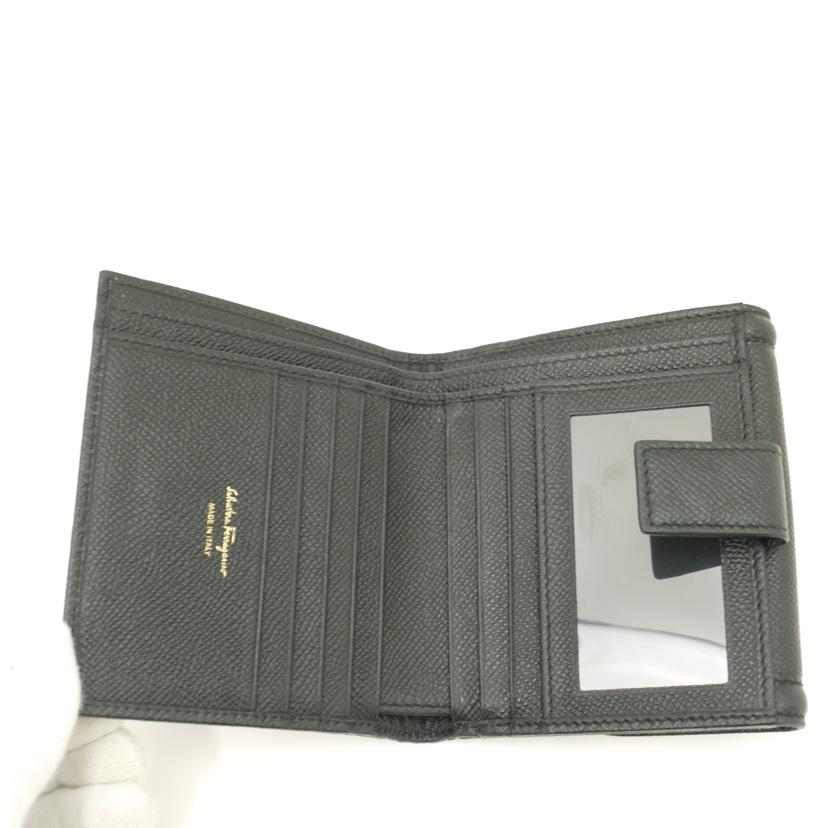 Ferragamo フェラガモ/ヴァラリボン二つ折り財布/ブラック/JL-22 C911//Aランク/69