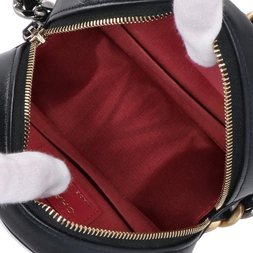 CHANEL シャネル/マトラッセチェーンラウンドポーチ/ラムスキンGD金具//310*****/Aランク/75