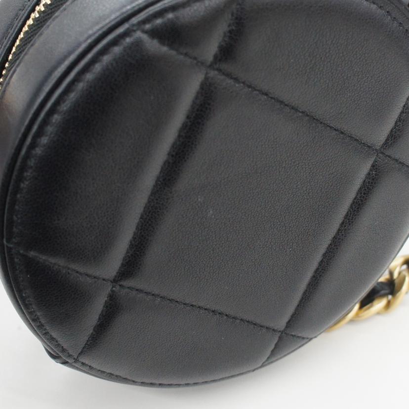 CHANEL シャネル/マトラッセチェーンラウンドポーチ/ラムスキンGD金具//310*****/Aランク/75