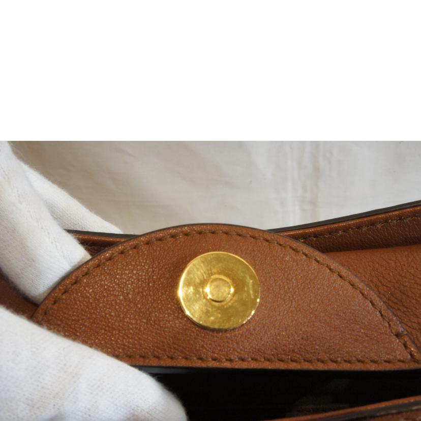 GUCCI グッチ/ダイアナ/バンブーハンドル/GGマーモント/660195//493***/Aランク/92