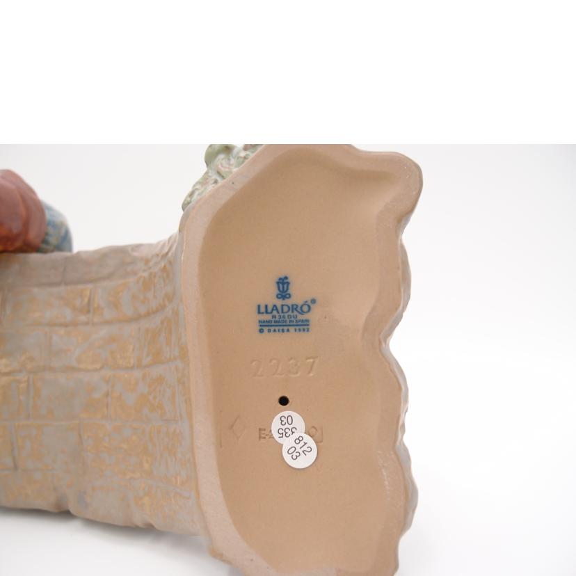 LLADRO リヤドロ/リヤドロ人形 凍った川で魚釣り/12237//Aランク/69