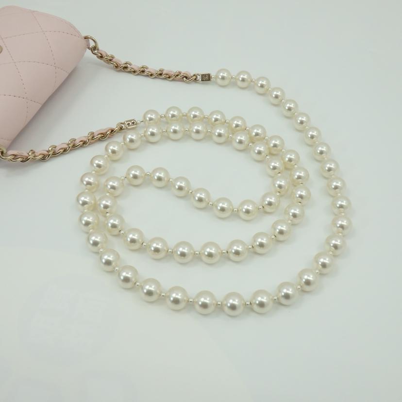 CHANEL シャネル/ミニマトラッセパールチェーンウォレット/AP2583//321*****/Aランク/77