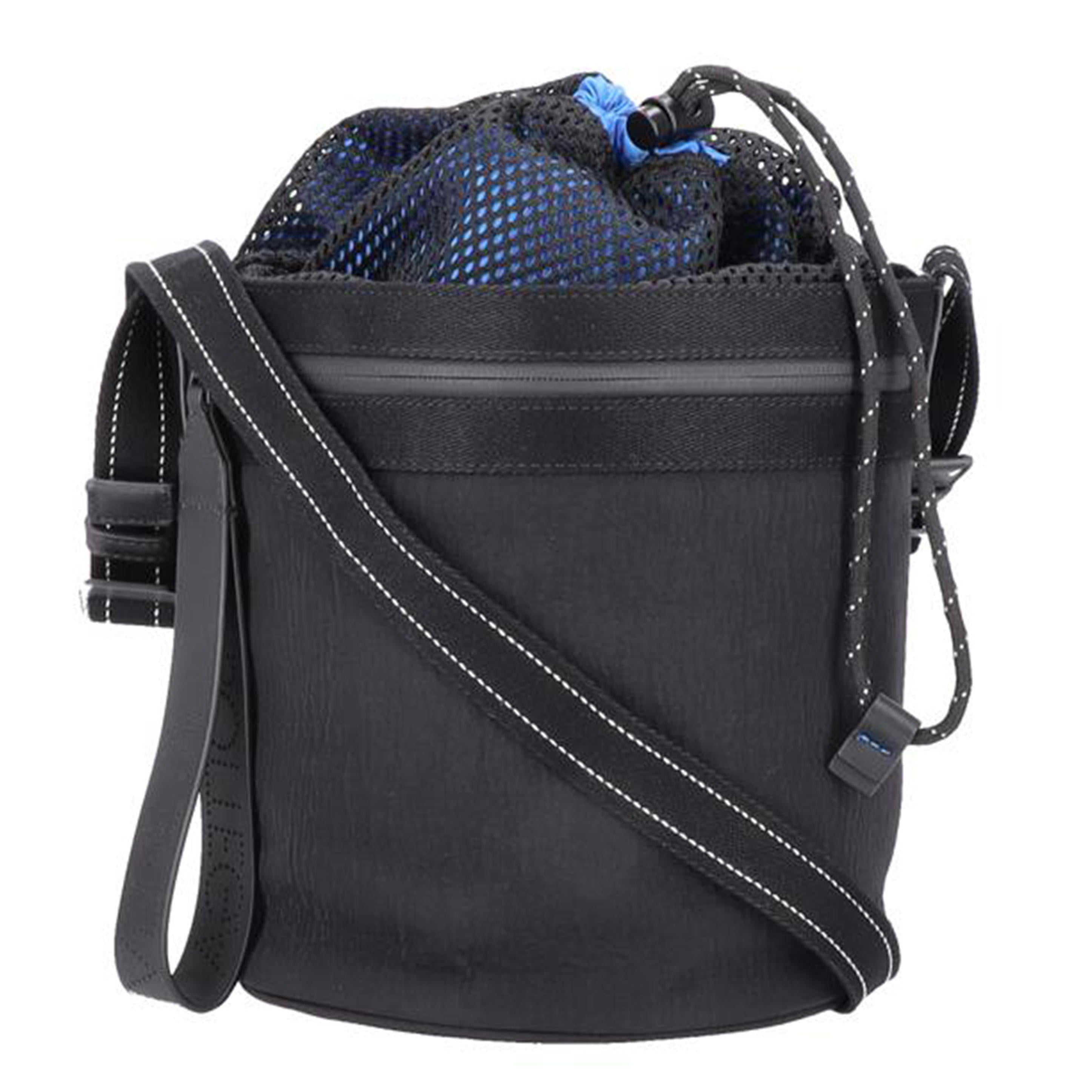 BOTTEGA VENETA ボッテガヴェネタ/ナイロンバケットメッセンジャーバッグ/ブラック/570185//B79******/Aランク/18