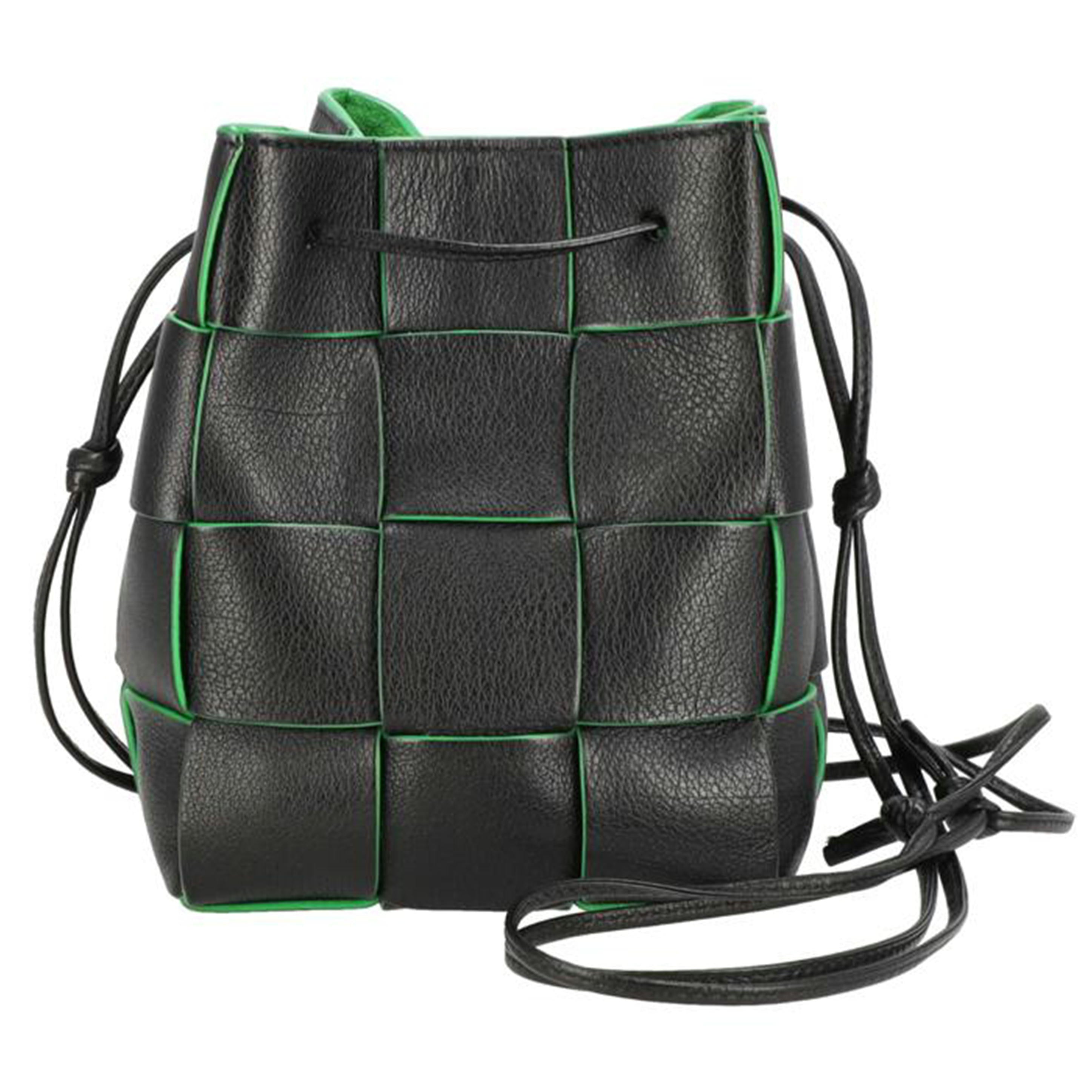 BOTTEGA VENETA ボッテガヴェネタ/マキシイントレチャート/カセットミニバケットバッグ/680217//ABランク/91