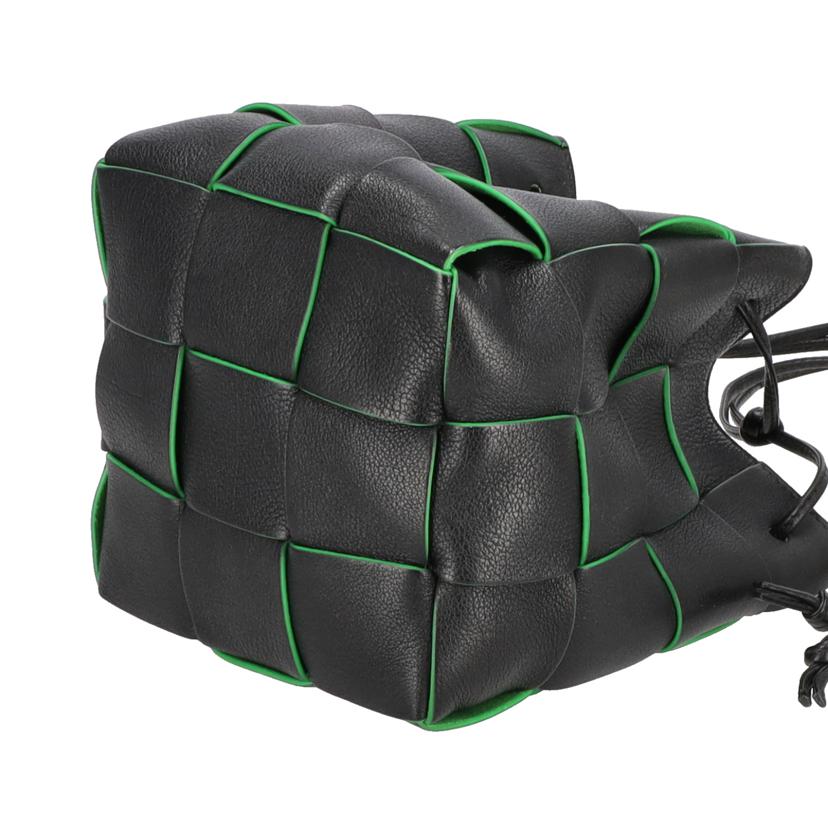 BOTTEGA VENETA ボッテガヴェネタ/マキシイントレチャート/カセットミニバケットバッグ/680217//ABランク/91