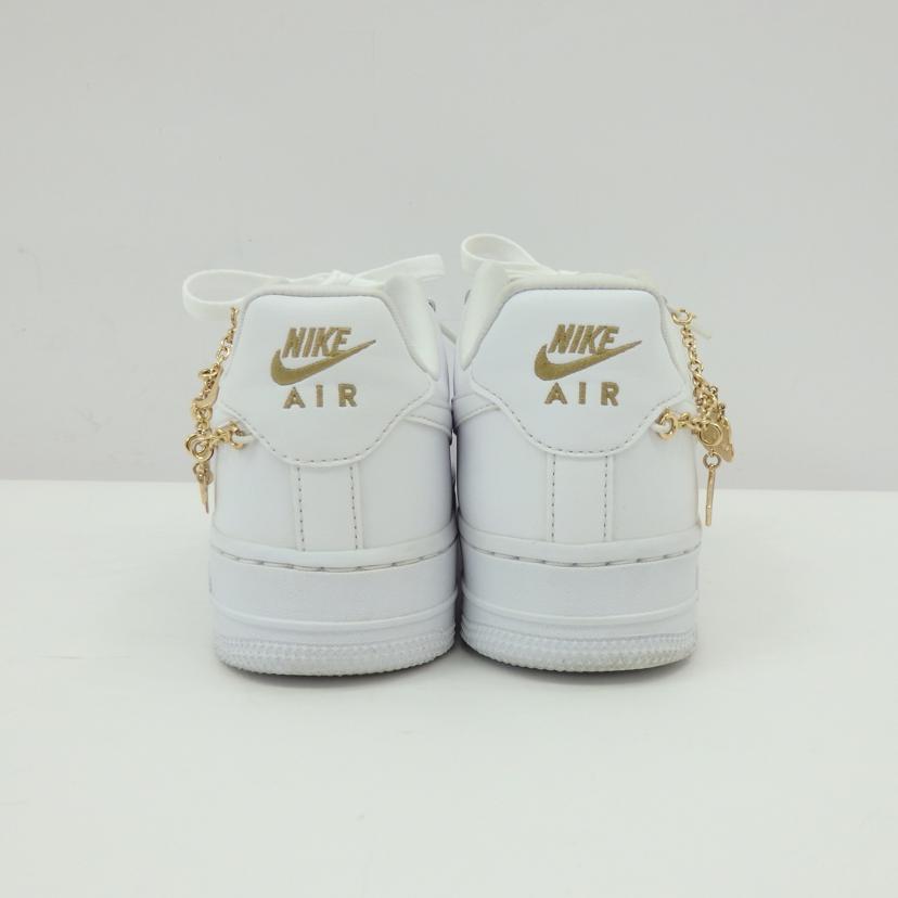 NIKE ナイキ/AIR FORCE 1 07 LX /ゴールドチェーン/DD1525-100//Aランク/77