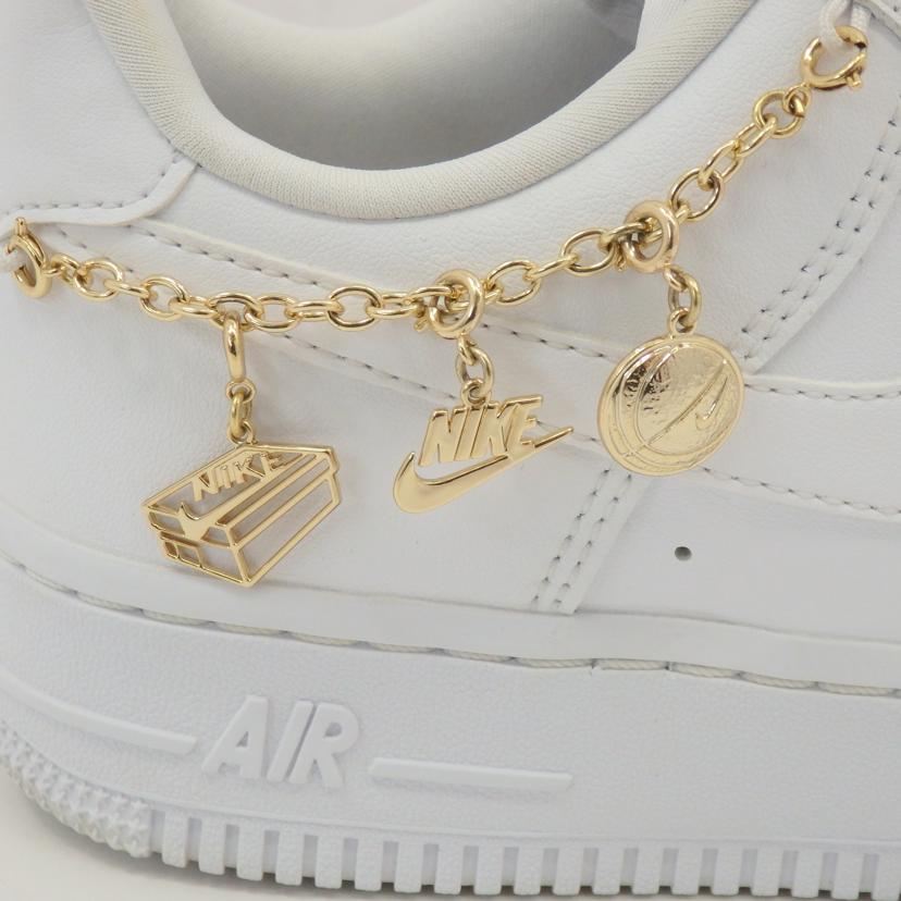 NIKE ナイキ/AIR FORCE 1 07 LX /ゴールドチェーン/DD1525-100//Aランク/77