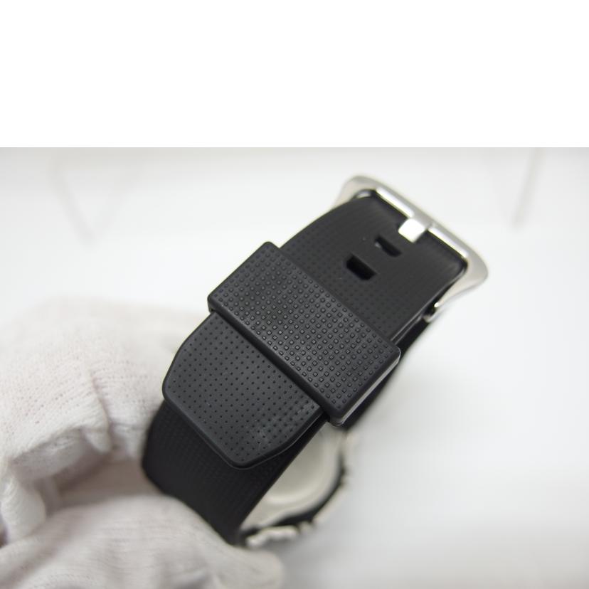 CASIO カシオ/G-SHOCK/2100シリーズ/メタルカバード/クォーツ/GM-2100-1AJF//B6K***/Aランク/04