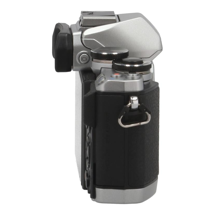 OLYMPUS オリンパス /ミラーレス一眼 ボディ/E-M10 ボディ//V5PG81478/Bランク/62