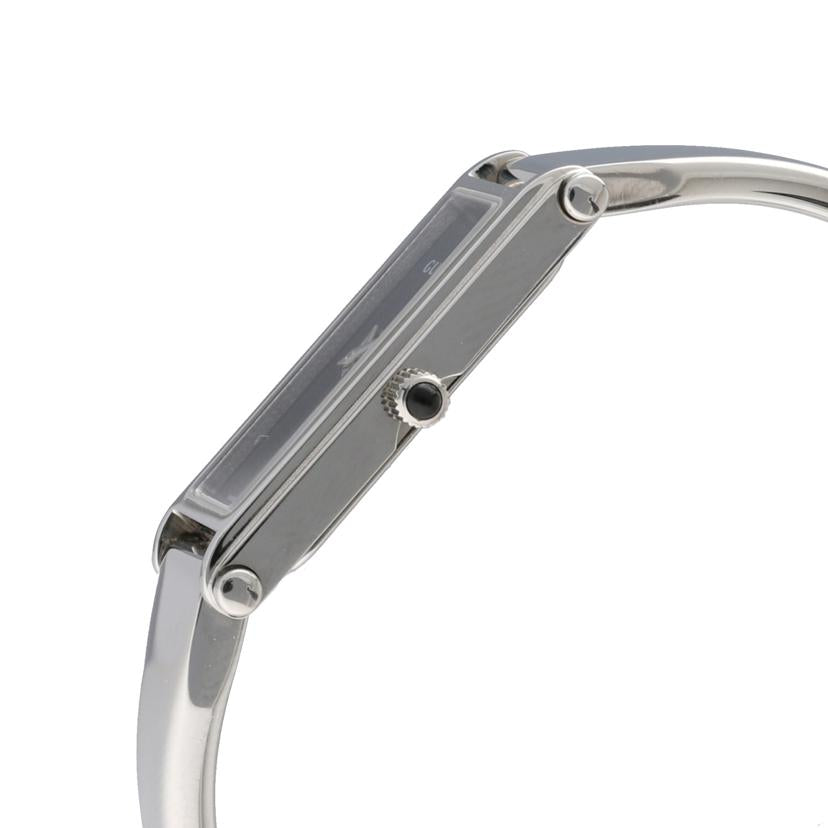 GUCCI グッチ/スクエアバングルウォッチ・ブラック×シルバー/クオーツ/1500L//049****/Aランク/09