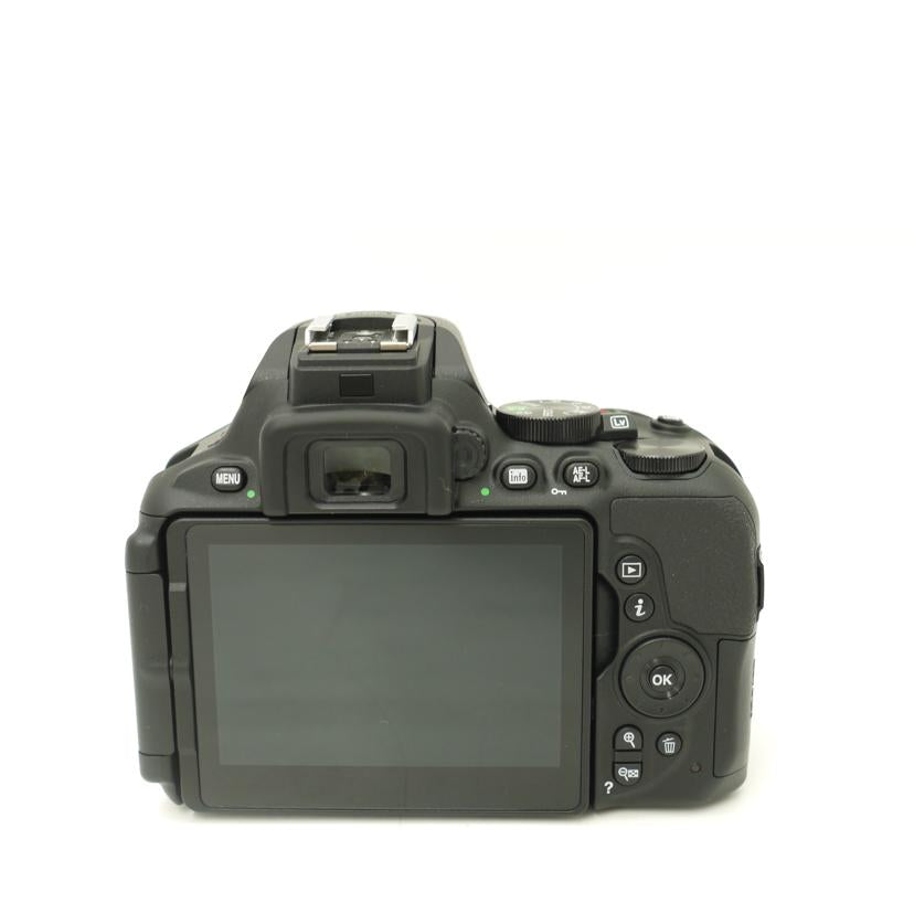 Nikon ニコン/デジタル一眼レフ ダブルズームキット/D5600//2178077/Aランク/69