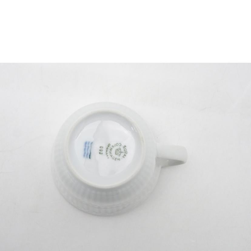 ロイヤルコペンハーゲン ロイヤルコペンハーゲン/ロイヤルコペンハーゲン ホワイトフルーテッドハーフレース カップ&ソーサー//Aランク/69