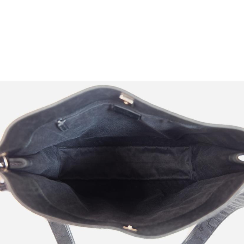 GUCCI グッチ/GGキャンバスショルダーバック/90656//195*/Bランク/71