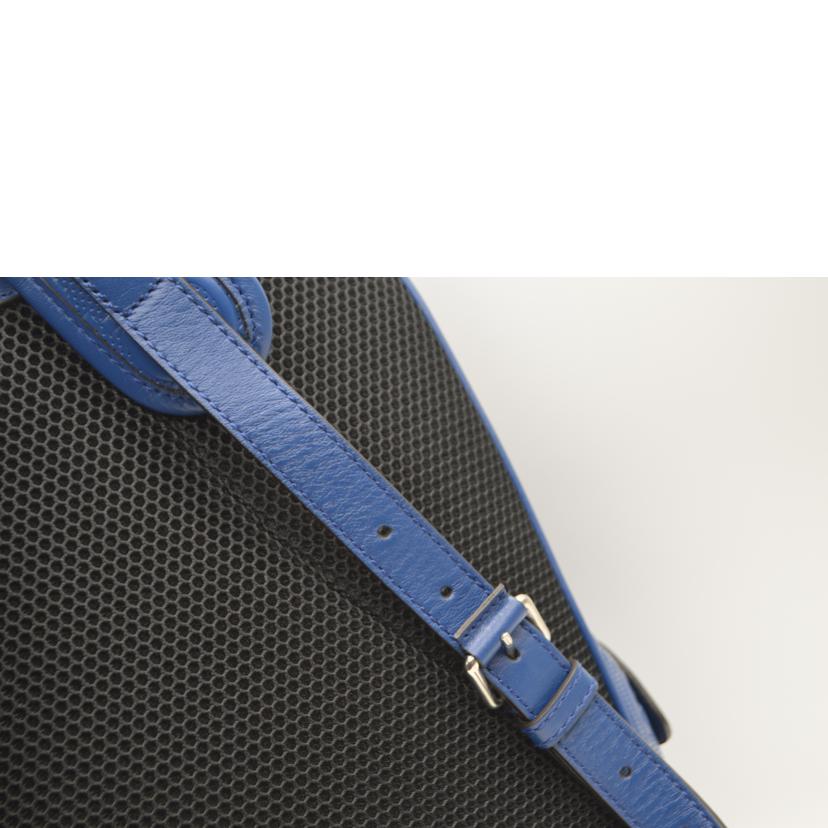 GUCCI グッチ/GGエンボスレザーデイバックパック/ブルー/658579//520***/SAランク/89