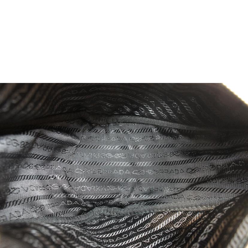 PRADA/トライアングルレザーショルダーエンボスロゴ/1BH190//7/D/ABランク/92