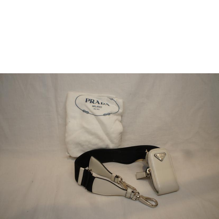 PRADA/トライアングルレザーショルダーエンボスロゴ/1BH190//7/D/ABランク/92
