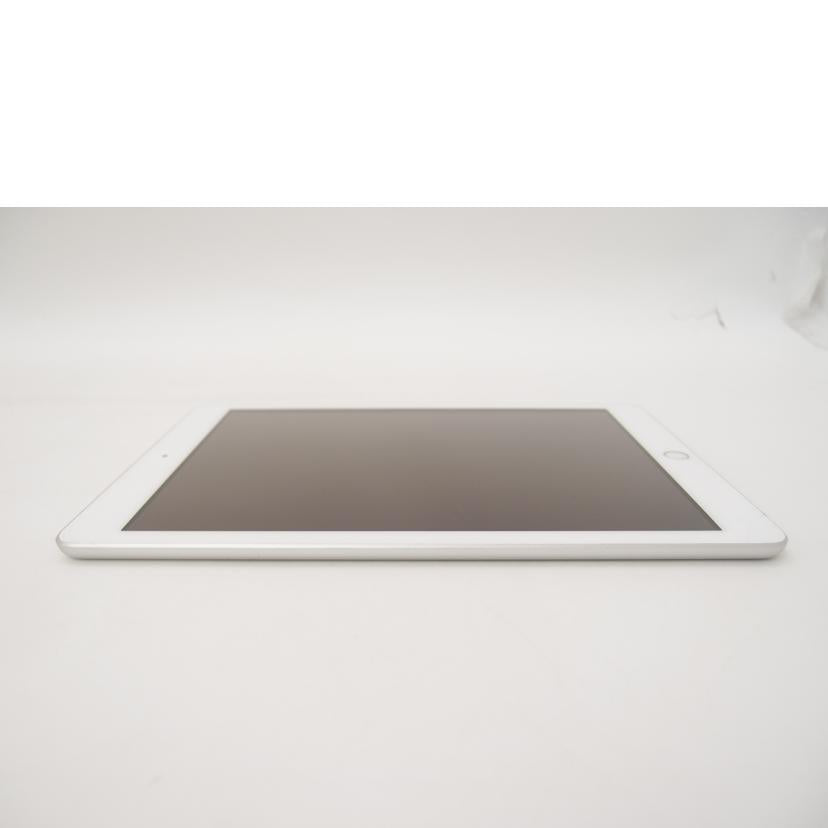 Apple アップル/iPad 第6世代 Wi-Fiモデル 32GB シルバー/MR7G2J/A//DMPZ5GEPJF8K/Bランク/69