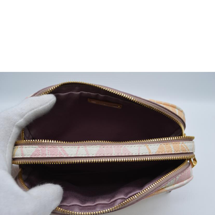 miu miu ミュウミュウ/マドラスキャットコロレザーショルダー/ベタロ/5NF011//158/Aランク/89