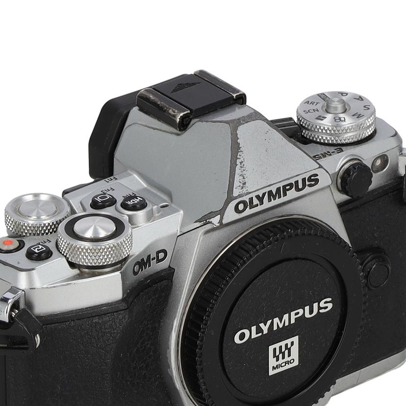 OLYMPUS オリンパス/ミラーレス一眼カメラ/E-M5MARKII//BFKA11049/Bランク/78