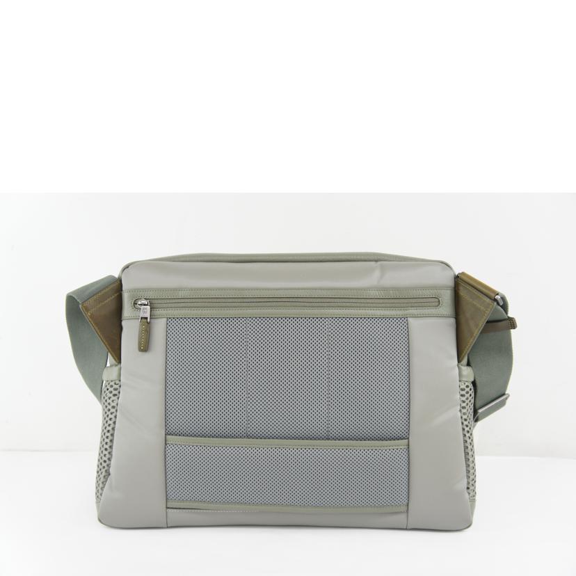 HUNTING WORLD ハンティングワールド/ディスカバー/ショルダーバッグ/ライトグリーン/842402//Aランク/64