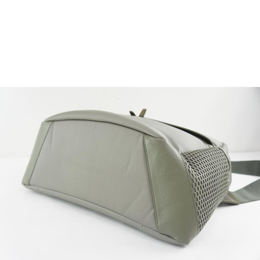 HUNTING WORLD ハンティングワールド/ディスカバー/ショルダーバッグ/ライトグリーン/842402//Aランク/64