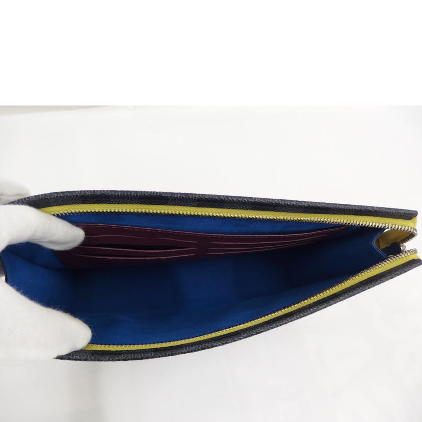 LV ヴィトン/エピ/グラフィット/ポシェット・ヴォワヤージュMM/ブルーマリーヌ/M67899//TA2***/ABランク/82