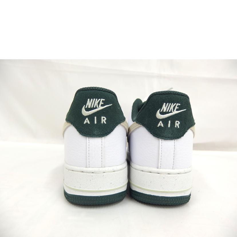 NIKE NIKE/AIR FORC 1 ’07 LV8 COB/HF1939-100//Aランク/82