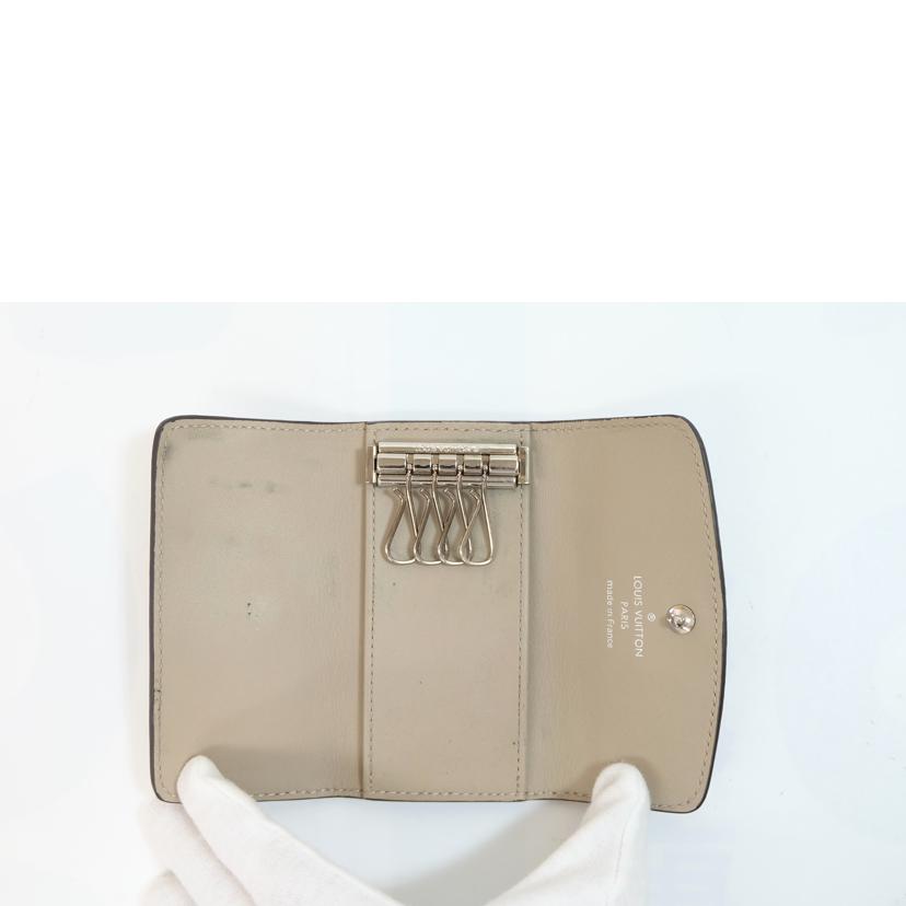 LV ルイヴィトン/ミュルティクレ4/モノグラムマヒナ/マグノリア /M64056//TN3***/Bランク/71