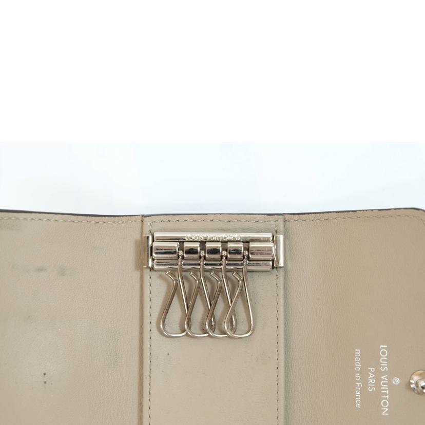 LV ルイヴィトン/ミュルティクレ4/モノグラムマヒナ/マグノリア /M64056//TN3***/Bランク/71