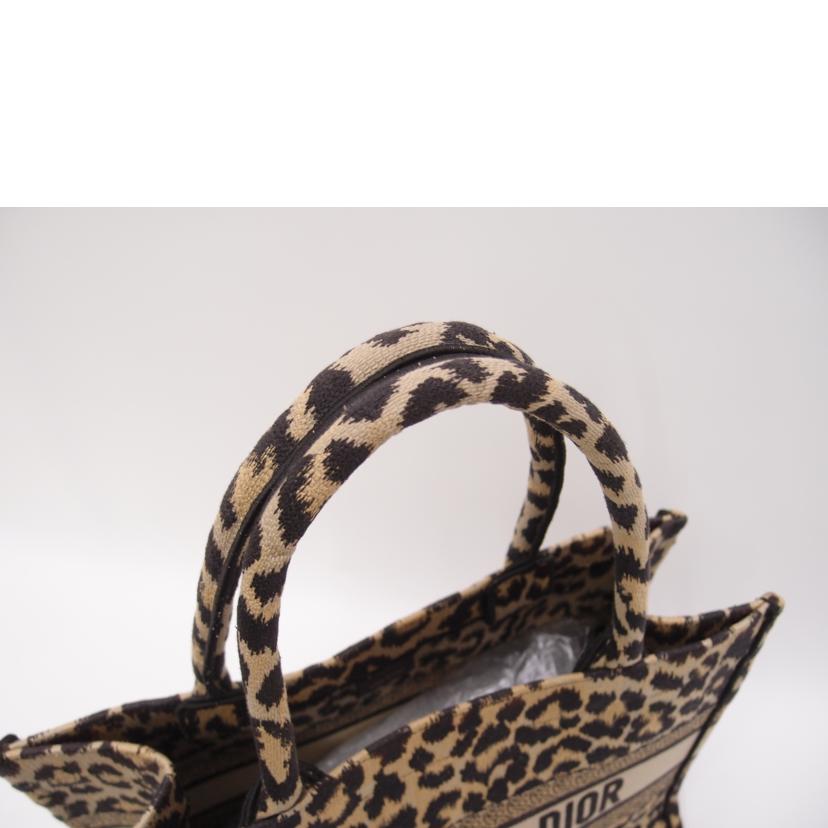 ChristianDior クリスチャンディオール/ブックトートミディアム/レオパード/M1296ZRHM//50-*******/Aランク/69