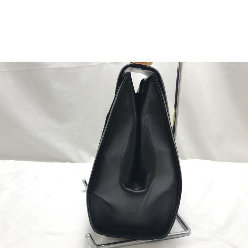 GIVENCHY ジバンシー/ヴィンテージ レザーショルダーバック//Bランク/51