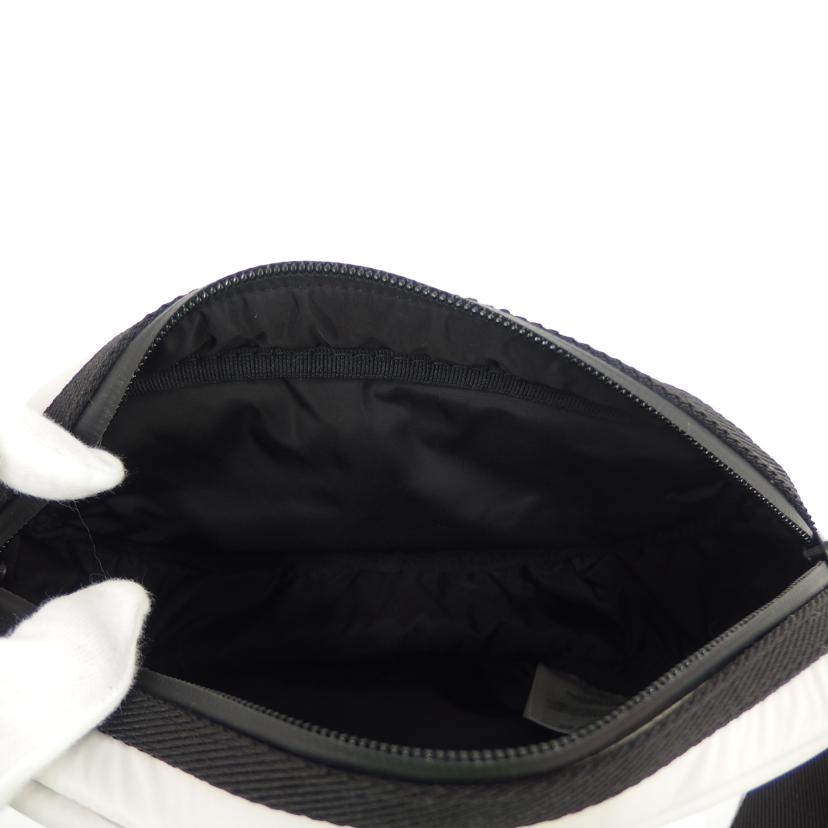 MONCLER MONCLER/MONCLERクロスボディーバッグ/H109A5M00004 M1574//Aランク/82