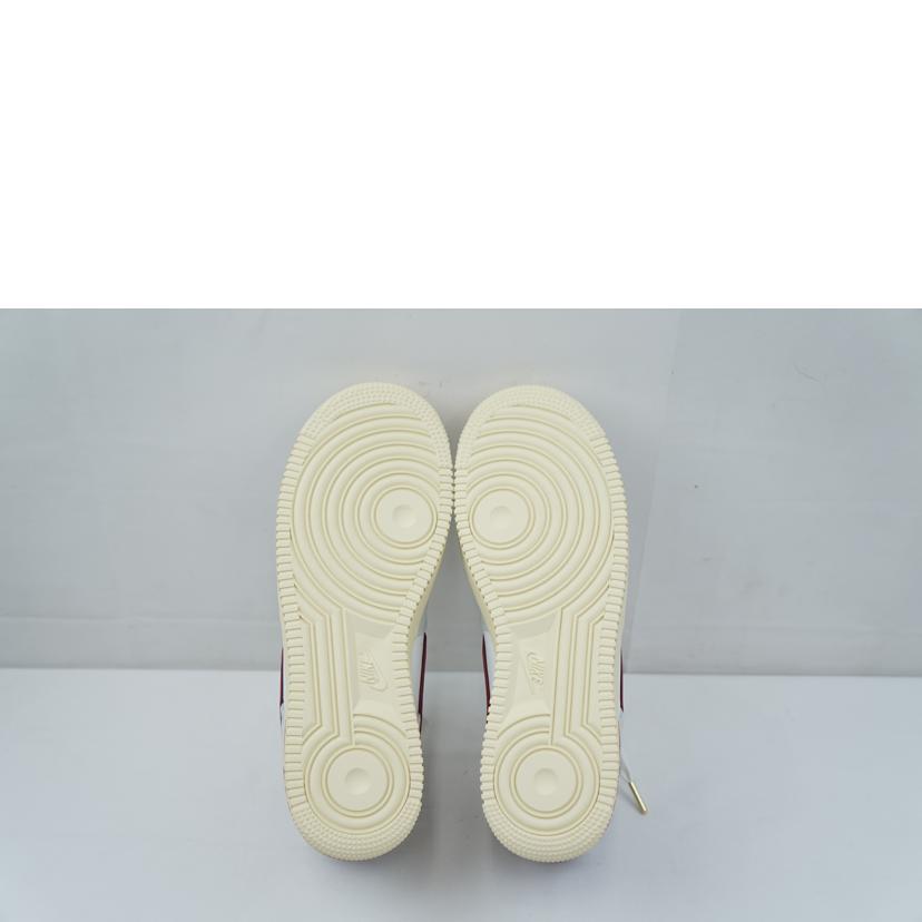 NIKE ナイキ/NIKE WMNS AIR FORCE 1 07 SE 27.0/DV7584-001//Aランク/67