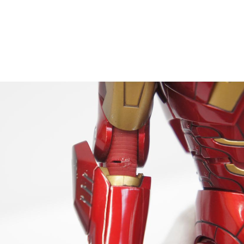 HOT TOYS ホットトイズ/ムービー・マスターピース アベンジャーズ アイアンマン・マーク7 1/6スケールアクションフィギュア//Bランク/05