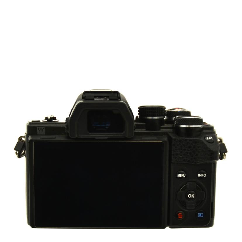 OLYMPUS オリンパス/ミラーレス一眼/OM-D E-M10 Mark II//BHLB04780/Bランク/75