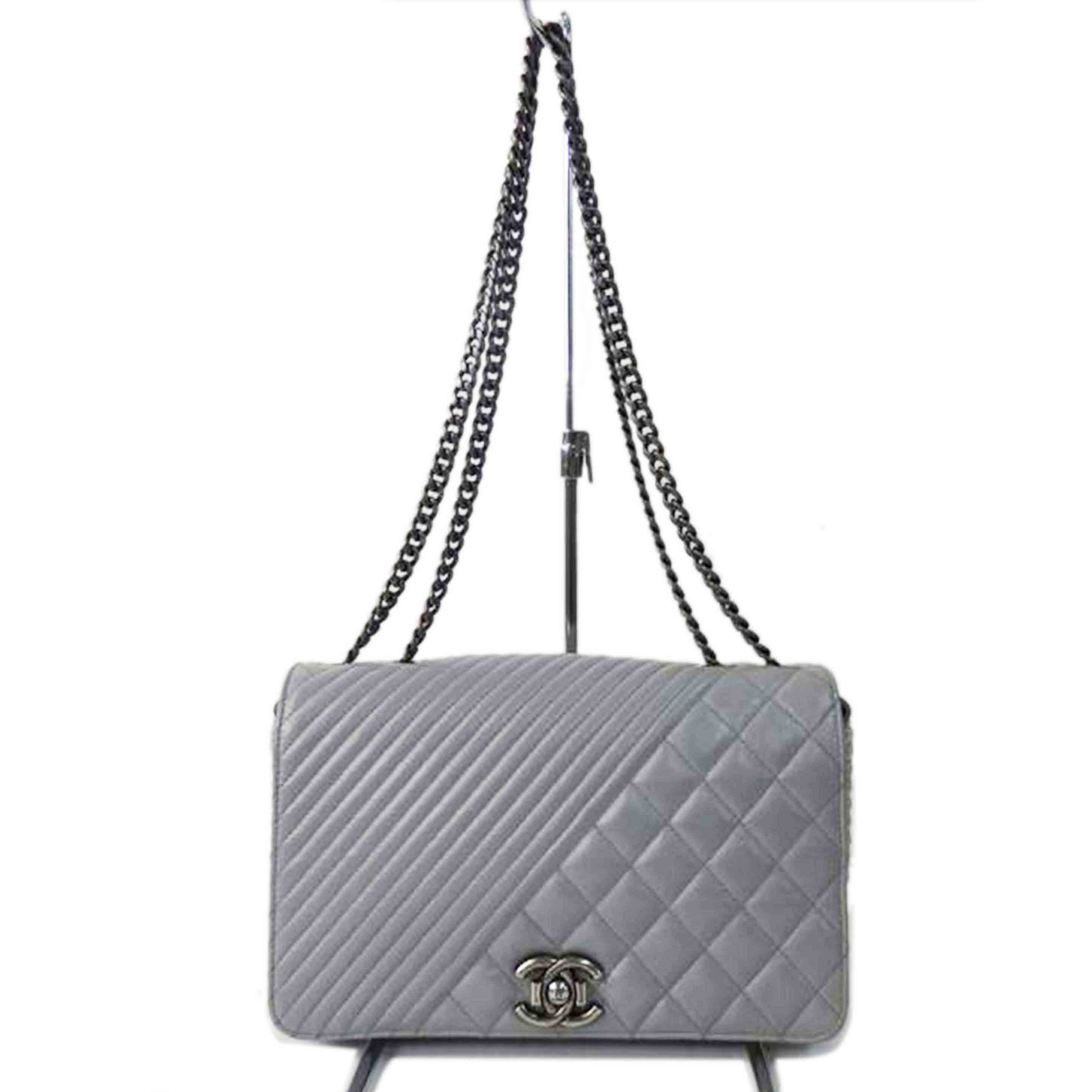 CHANEL シャネル/マトラッセ/ボーイシャネルチェーンショルダーバッグ/ラム/グレー/シルバー金具//208*****/ABランク/84