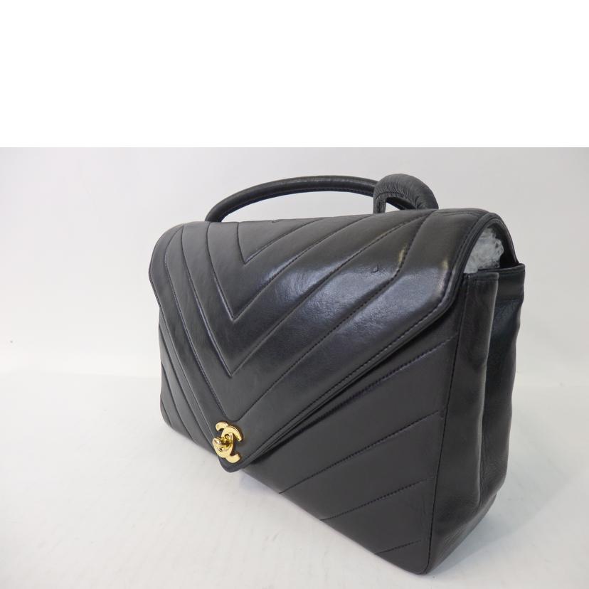 CHANEL シャネル/シェブロン/ココマークVステッチショルダーバッグ/黒/ゴールド金具//205****/Bランク/84