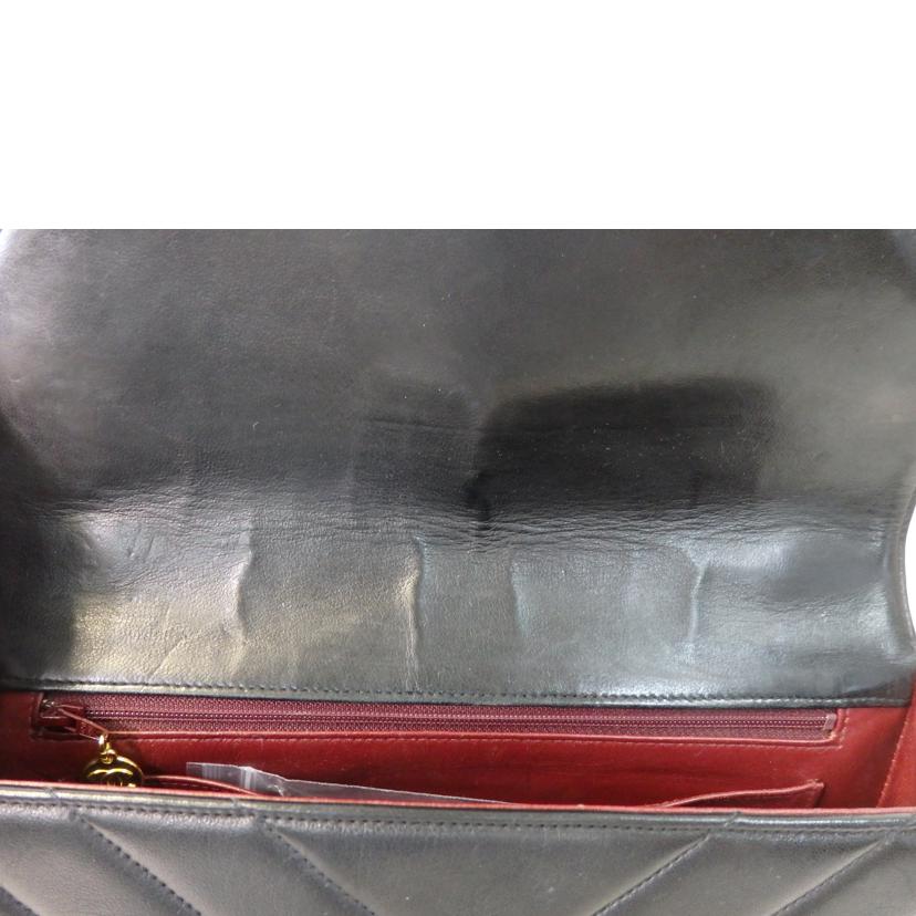 CHANEL シャネル/シェブロン/ココマークVステッチショルダーバッグ/黒/ゴールド金具//205****/Bランク/84