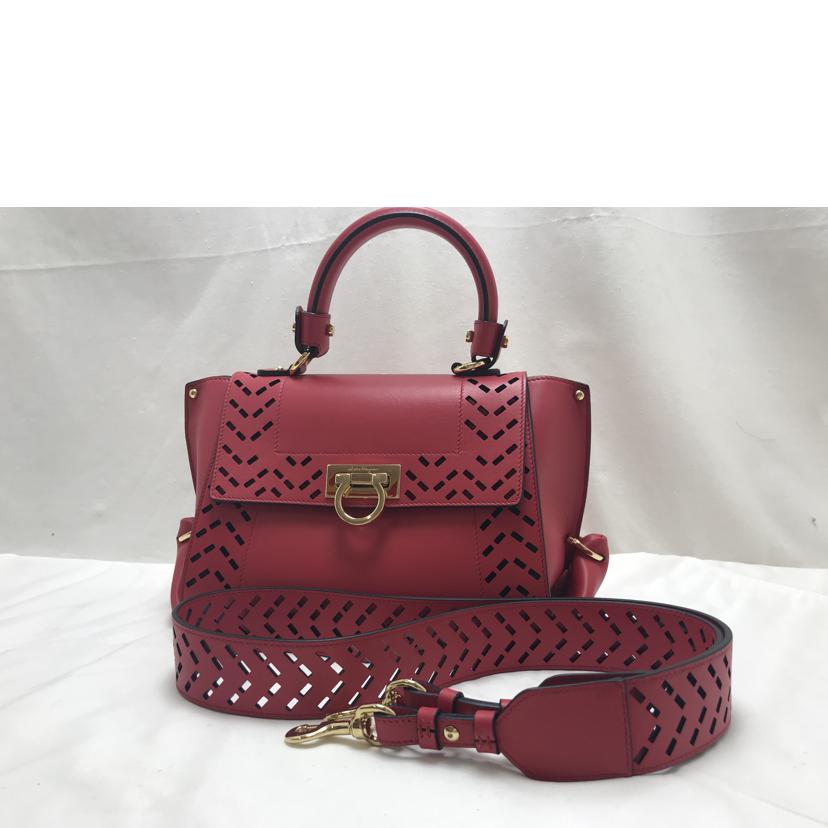 Ferragamo フェラガモ/ソフィア パンチング ショルダーバッグ/FZ-21//G34*/Aランク/51